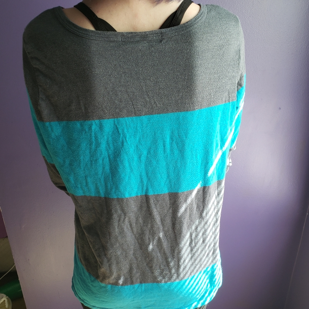 Top - Picture 4 of 4